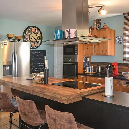 Holiday home Beautiful In With Kitchen *